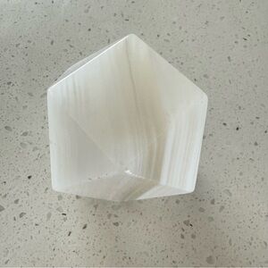 Faceted Onyx Objet d'art